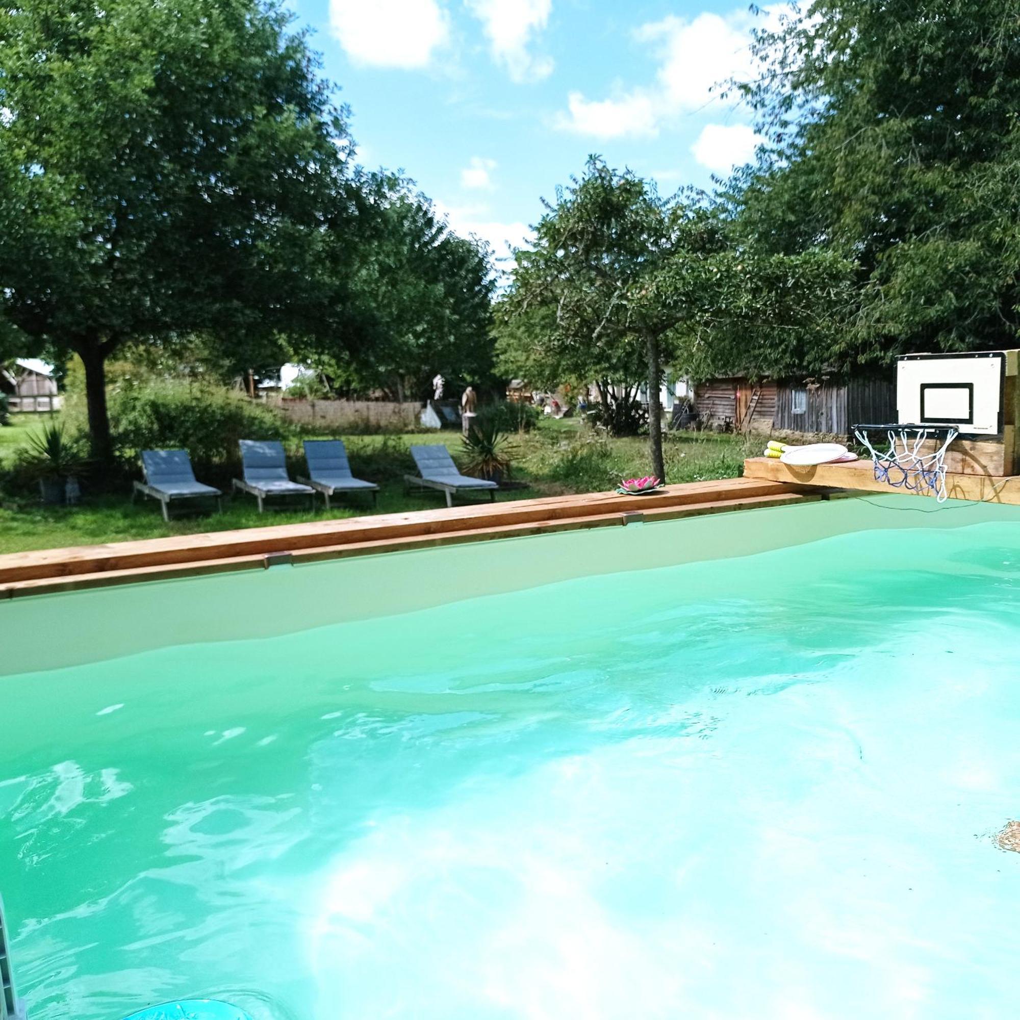 La Valise A Cheval Bed & Breakfast Mezieres-sur-Ponthouin Dış mekan fotoğraf