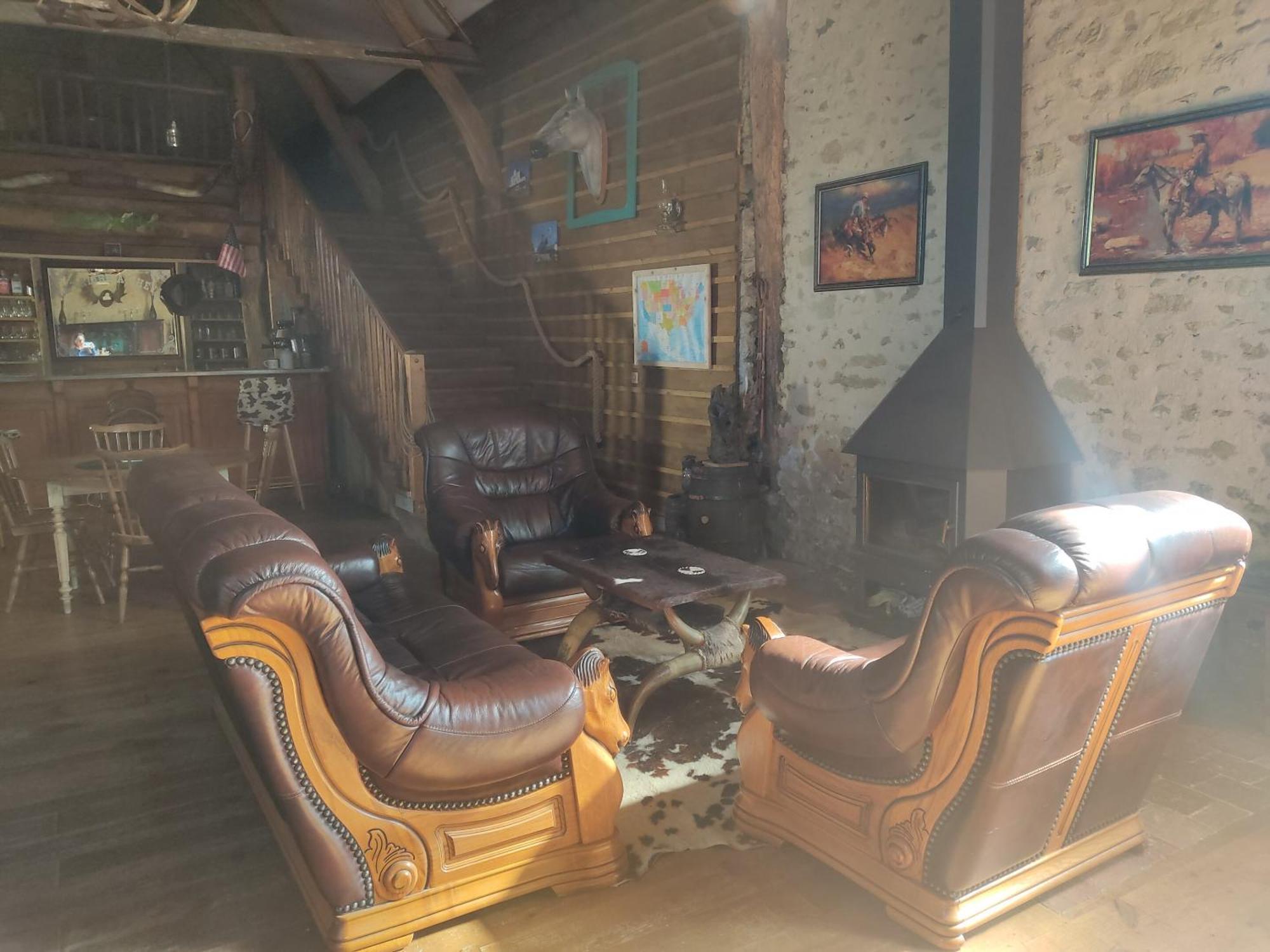 La Valise A Cheval Bed & Breakfast Mezieres-sur-Ponthouin Dış mekan fotoğraf